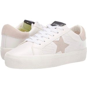 NWT Size 8 Steve Madden Sterling Star Sneakers